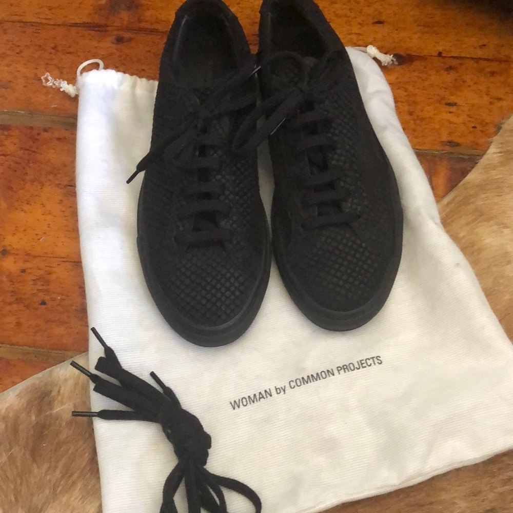 Common Projects blk suede snakeskin-look sneakers